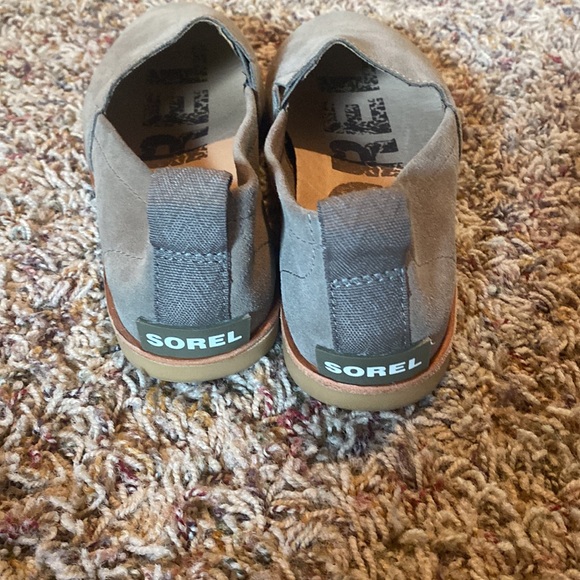 NWOT Sorel Ella slides 7 - Picture 2 of 3